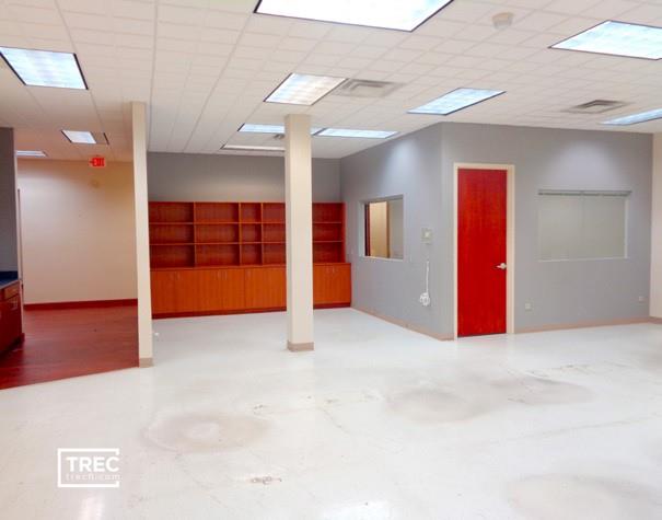 Convenient Commercial Office
